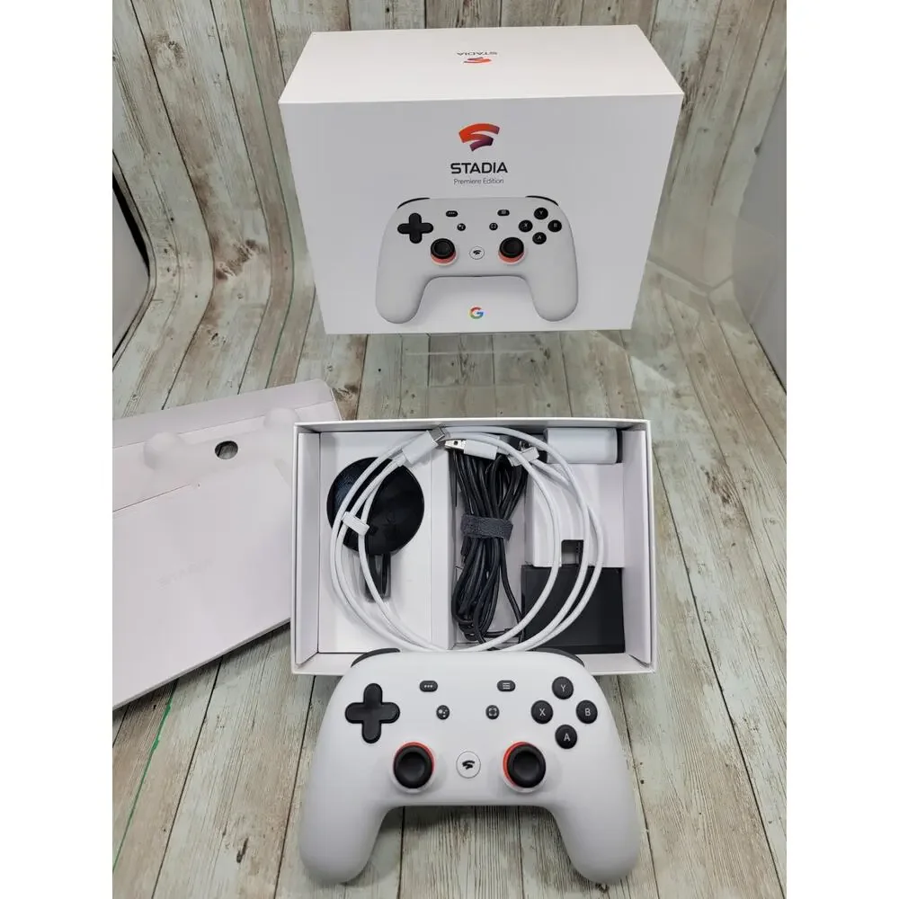 Google Stadia Premiere Edition Controller Chromecast Ultra Bundle White